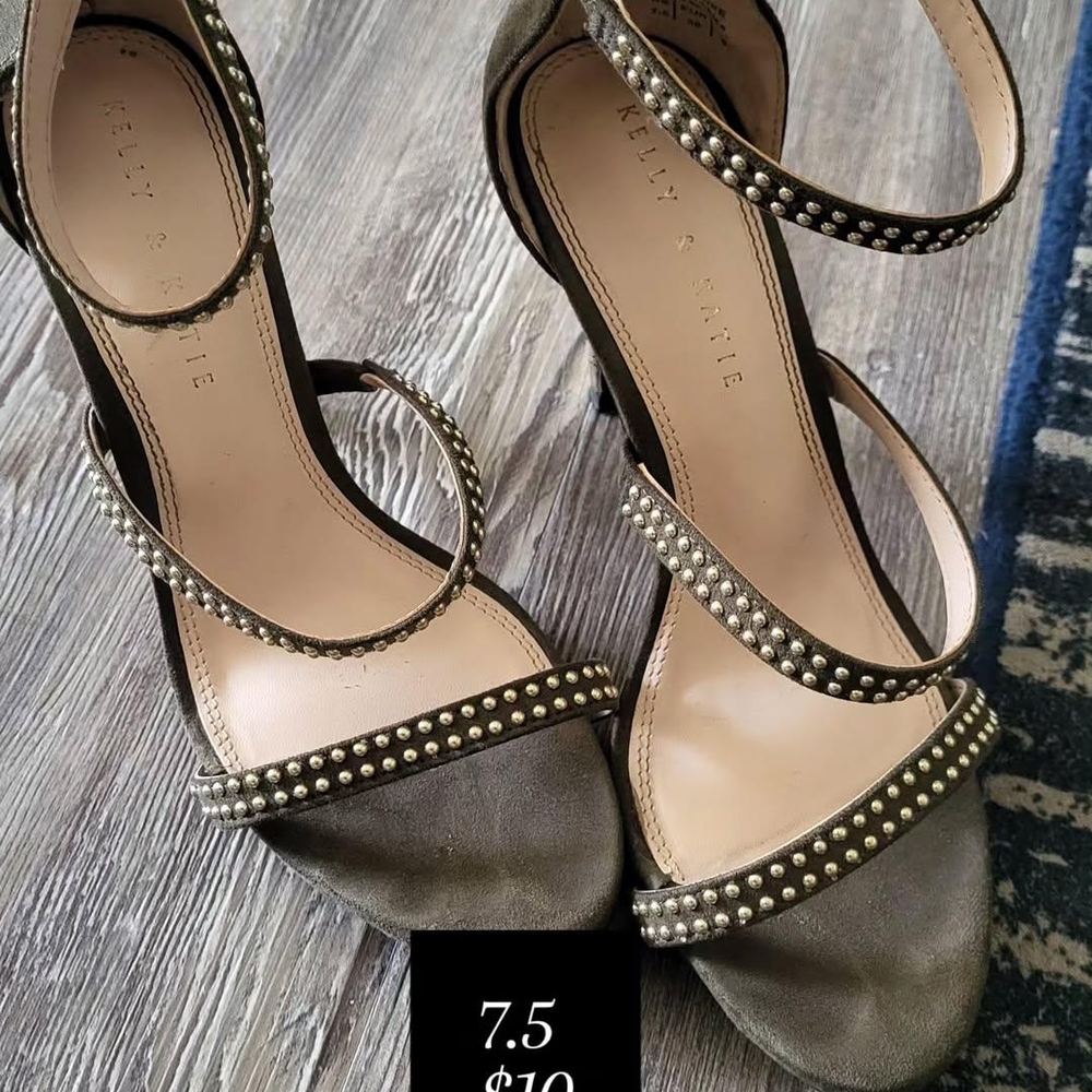 Kelly & Katie Women's Studded Heels - Gray